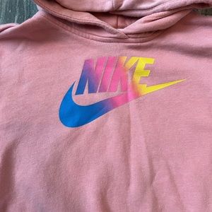 Cropped Nike sweatshirt